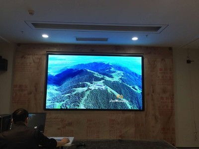 P2.5室內(nèi)LED顯示屏 高性價比選擇，促銷價14XX元起